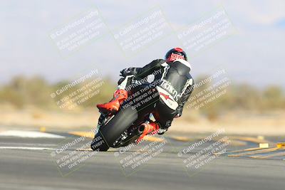 media/Jan-10-2025-CVMA Friday Practice (Fri) [[489e0da257]]/Group 4 and Trackday/Session 4 (Turn 16)/